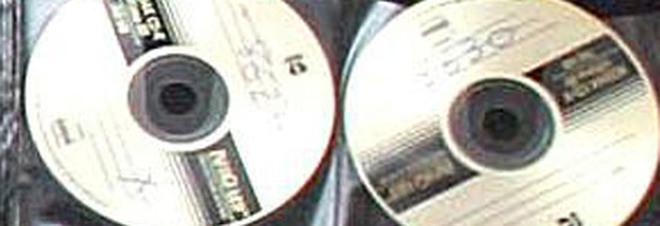 Compact disc addio: chiude l'ultima fabbrica degli Stati Uniti. E Best Buy smette di venderli