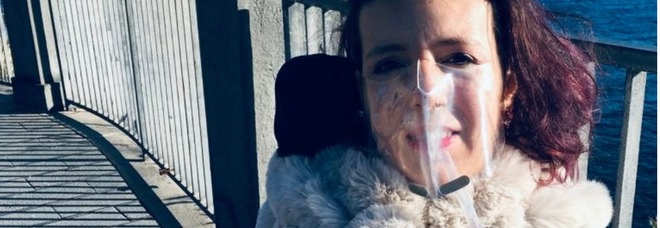 Le scuse di Ryanair a Paola Tricomi, può volare con il suo ventilatore polmonare acceso