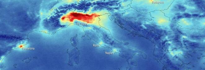 Inquinamento, la foto choc della Pianura Padana dal satellite: la concentrazione di azoto è a più alta d'Europa