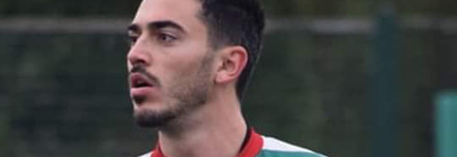 Federico Gentili morto a 29 anni, il calciatore schiacciato dal carico di un trattore. Proclamato il lutto cittadino