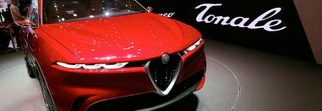 Stellantis Pomigliano, al via la produzione dell'Alfa Romeo Tonale: «Siamo in una nuova era»