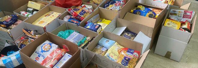 Studenti solidali a Palma Campania: i ragazzi donano cibo ai bisognosi