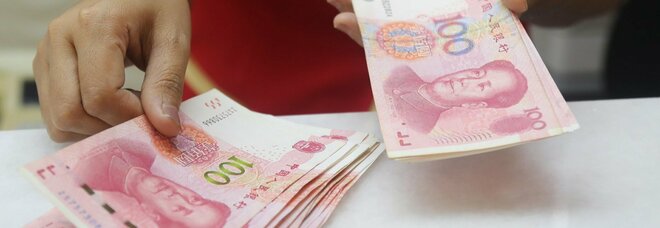 Il dollaro? Non è più dominante: il suo potere come valuta di riserva sta scemando a favore di yuan e altre monete