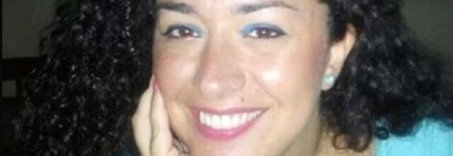 Mugnano, la professoressa D'Aniello morta a 41 anni: choc a scuola