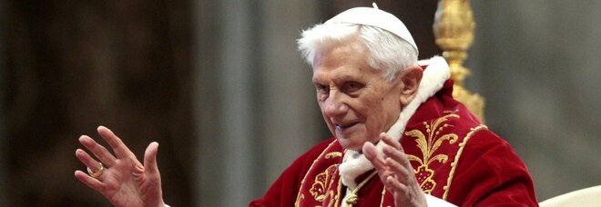 Ratzinger, vittima di abusi in Germania denuncia il papa emerito: «Sapeva tutto»