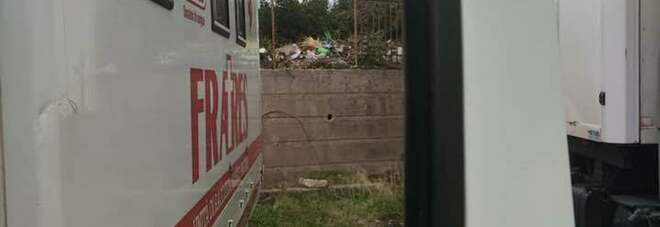 Distrutte dai vandali ambulanze e dotazioni del volontariato nel Napoletano