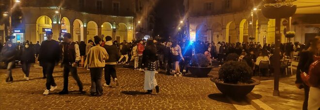 Movida a Caserta, il Comune non paga: cento tra vigili e ausiliari a bocca asciutta