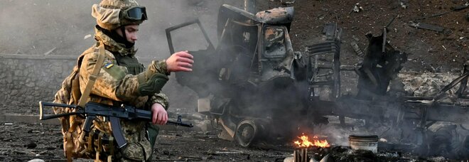 Ucraina, missili Javelin, sistemi da Gb e Svezia, 200 mila soldati: la feroce resistenza che spiazza Putin