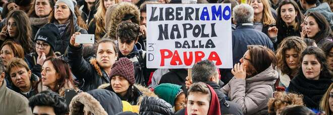 Emergenza babygang a Napoli: «Io, picchiato per noia nell'inferno cittadino»
