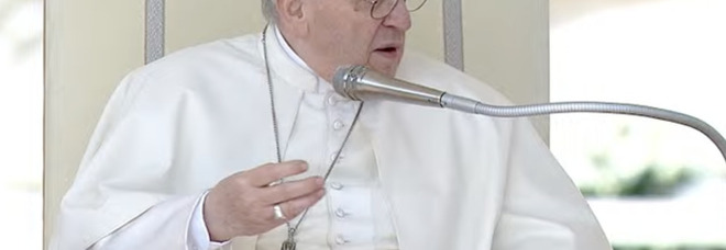 Papa Francesco: «Grida vendetta a Dio chi disprezza gli anziani perché deboli e fragili»