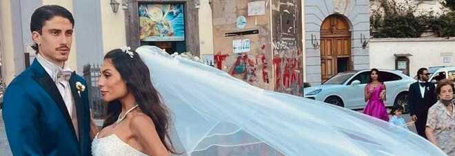 Sal Da Vinci, la figlia Annachiara Sorrentino si è sposata: il matrimonio con il calciatore Santoro
