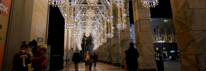 Lockdown Natale: dalla Francia alla Svezia, la stretta dell'Europa che teme le Feste