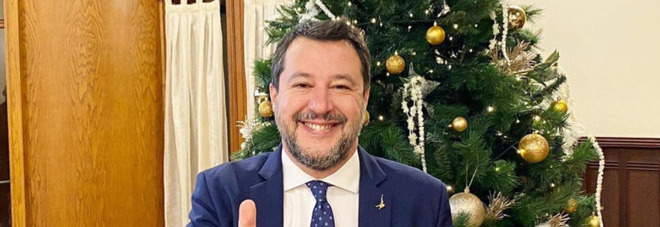 Open Arms, Salvini a Palermo per il processo: «Mi sento su scherzi a parte. Draghi? Più coraggio sulle bollette». Rischia 15 anni di carcere