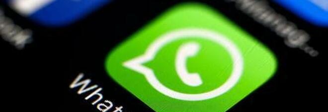 Whatsapp, messaggio truffa per falso Green Pass: allarme della Polizia postale