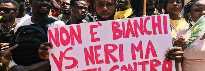 Giornata mondiale del rifugiato, corteo a Napoli: «Le nostre vite non possono più aspettare»