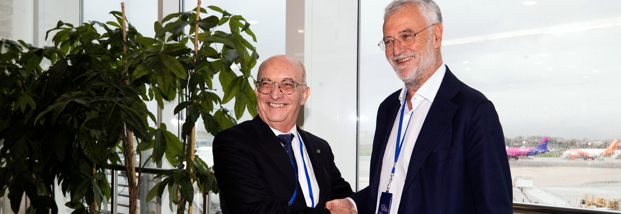 L'amministratore delegato della Gesac Roberto Barbieri con Luigi Carrino